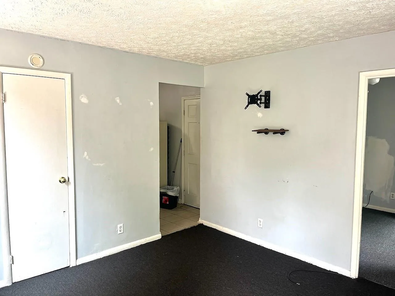 1 bed, 778 sqft, $1,050 — Photo 2