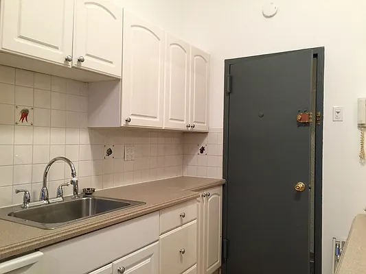 Rented by Adir Realty | media 32