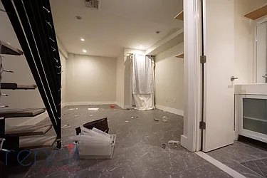 Rented by Rennit Inc.