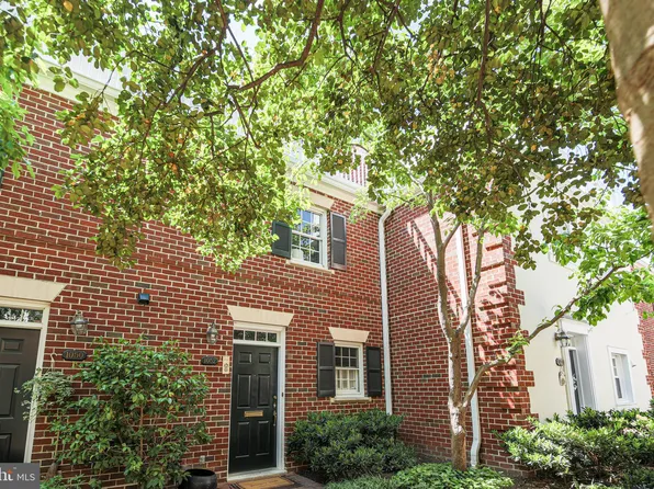 1052 N Royal St, Alexandria, VA 22314