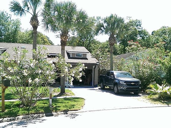 3rd image of 3051 Pablo Bay Dr E