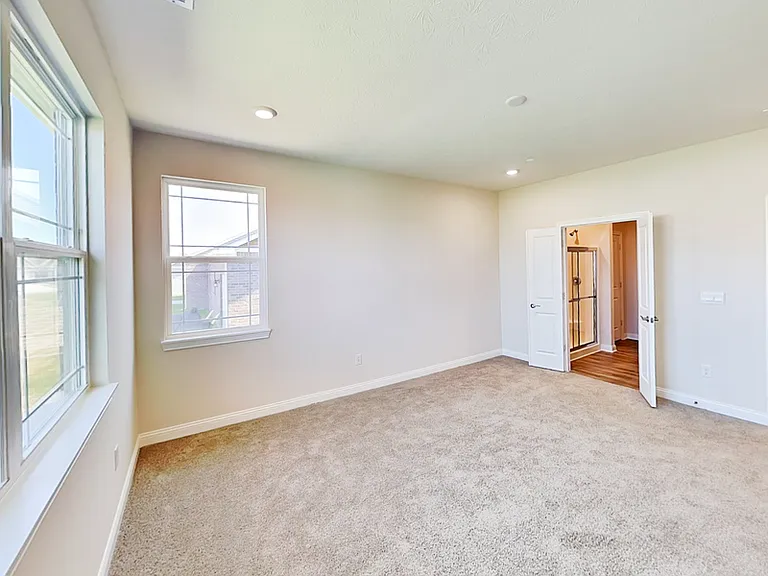 8842 Faulkner Dr — Photo 11