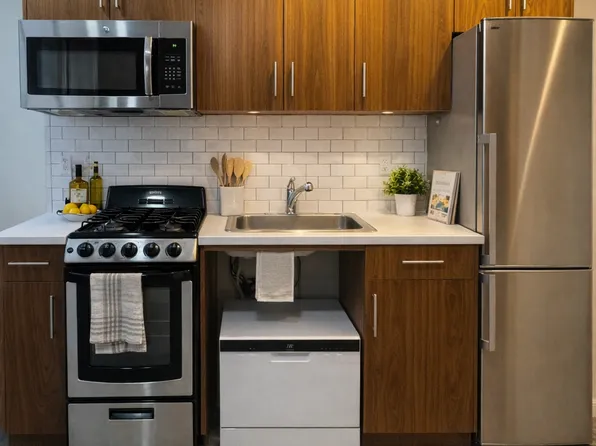 119 Baxter Street image 1 of 5