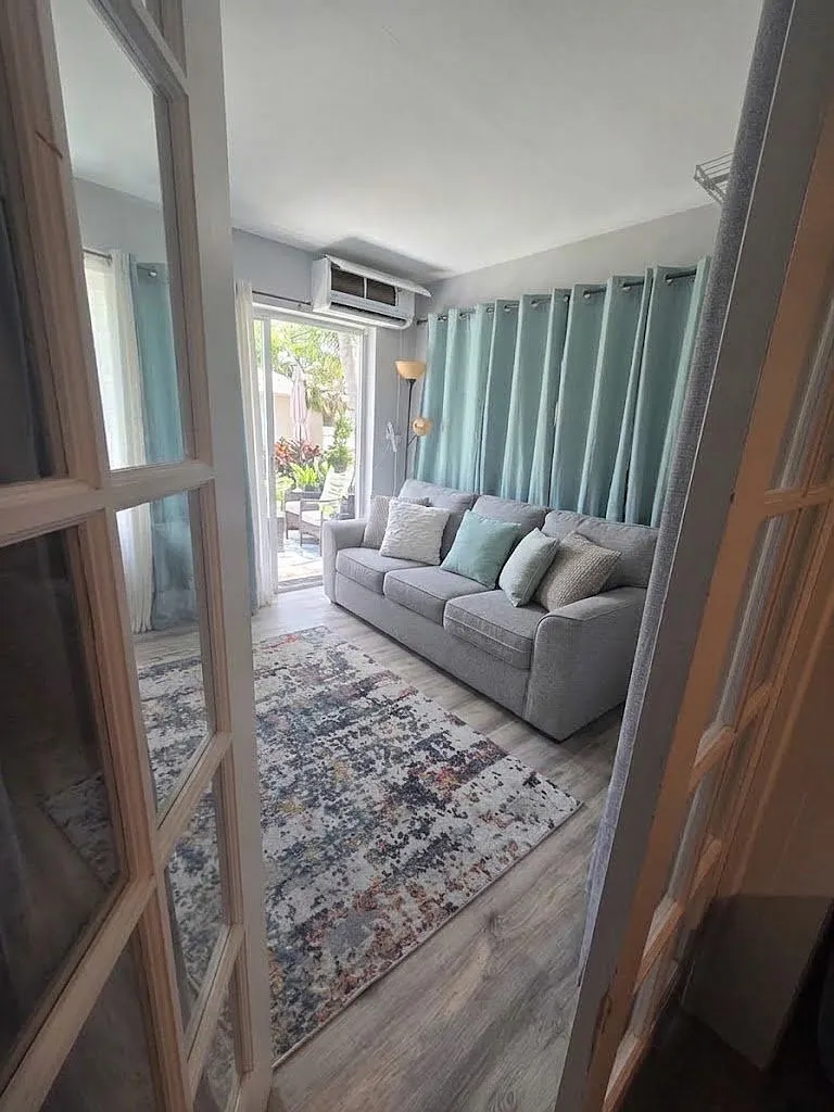 420 SE 9th Ct — Photo 4