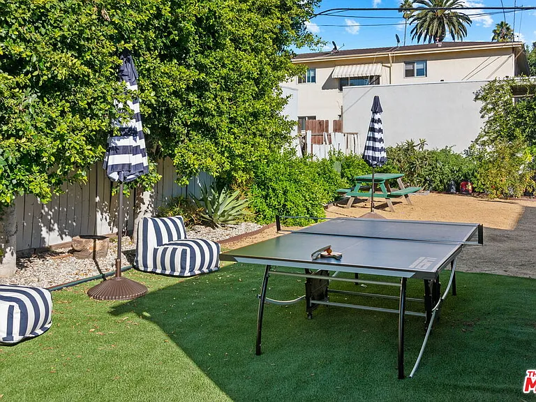 1224 N Ogden Dr — Photo 51