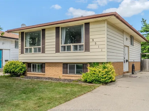9511 Avery Ln, Windsor, ON N8R 2C1