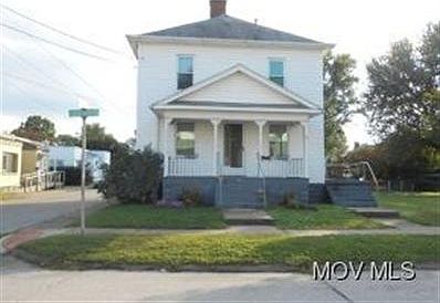 2nd image of 1026 32nd St