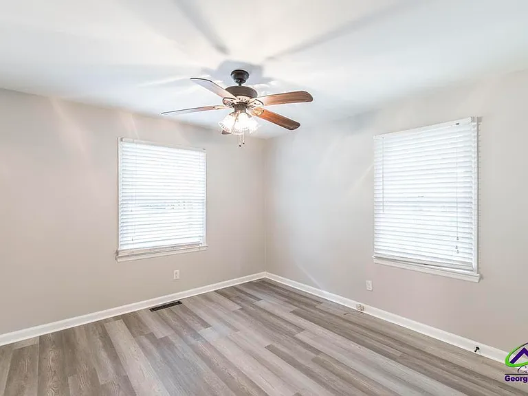 103 Sparta St — Photo 20