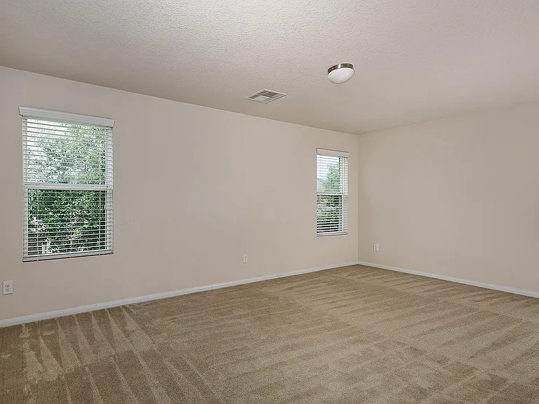 9960 Hyacinth Way — Photo 10