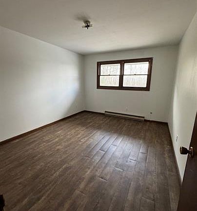 4th image of 4456 Carthage Dr #5