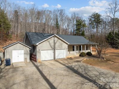 136 Little Cove Creek Dr, Saluda, NC, 28773