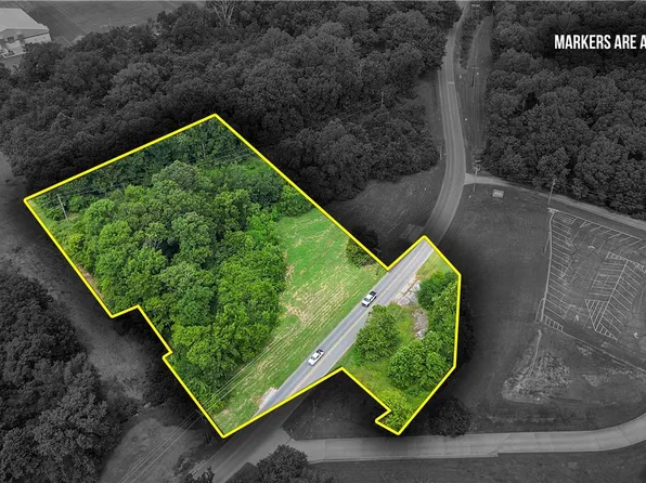 402 SE Highway 72 #1, Gravette, AR 72736