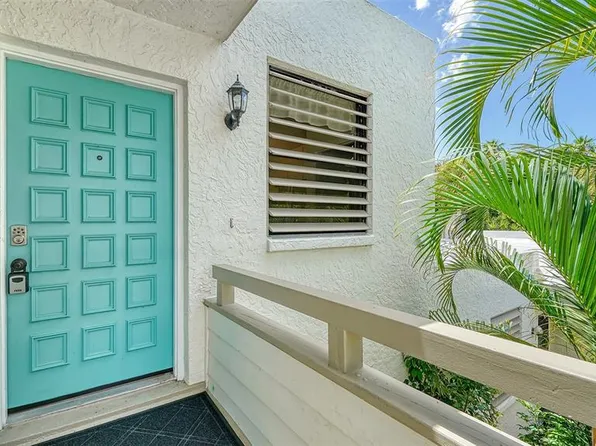 322 Timber Lake Dr, Bradenton, FL 34210