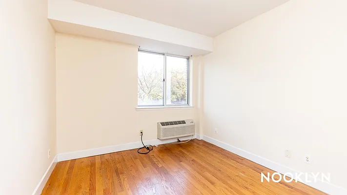 Rented by Nooklyn NYC LLC | media 38