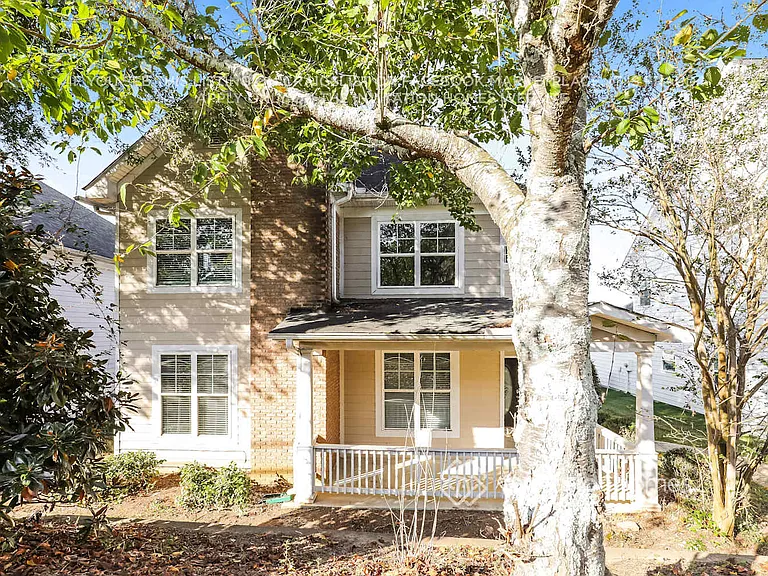 4317 Ben Hill Rd — Photo 4