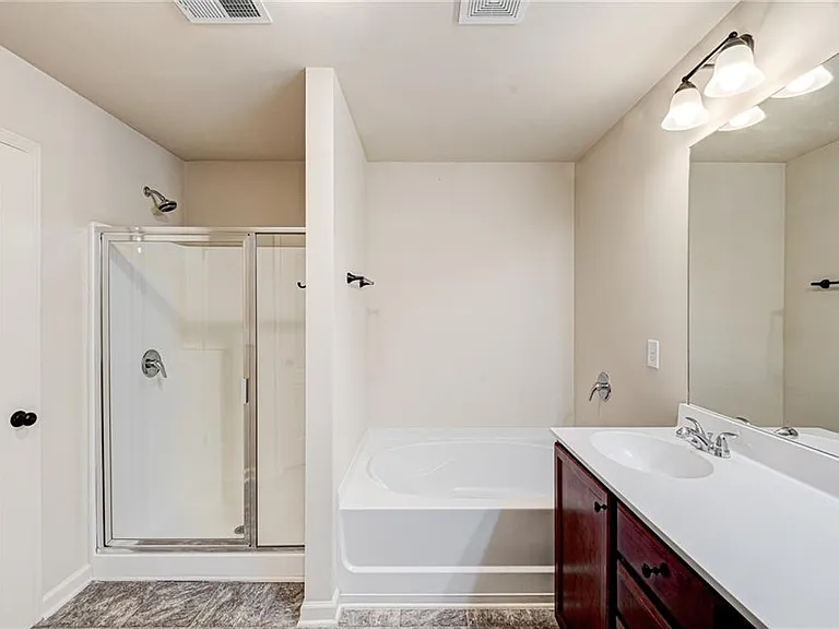 2310 Elmbridge Rd — Photo 15