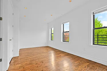 Rented by Brownstone Property Group