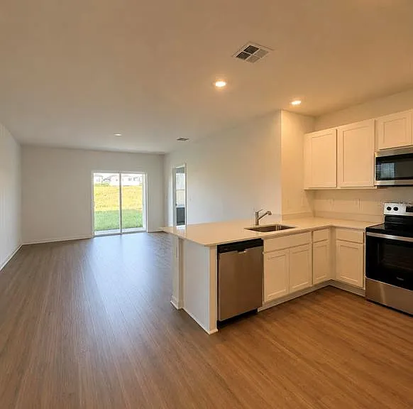4229 Evernia Rd — Photo 4