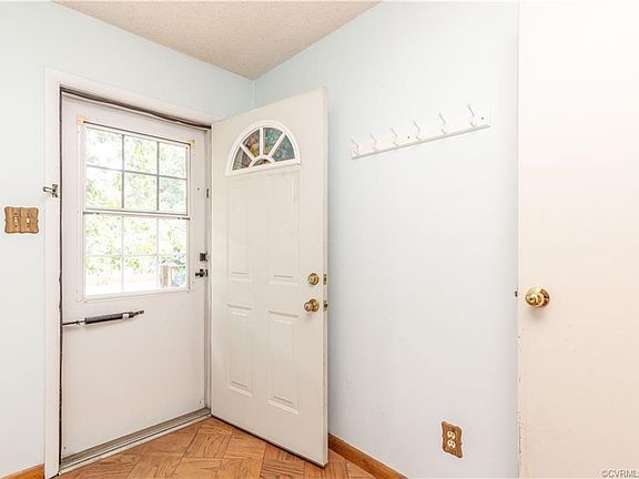 3rd image of 10705 Kewbridge Ct