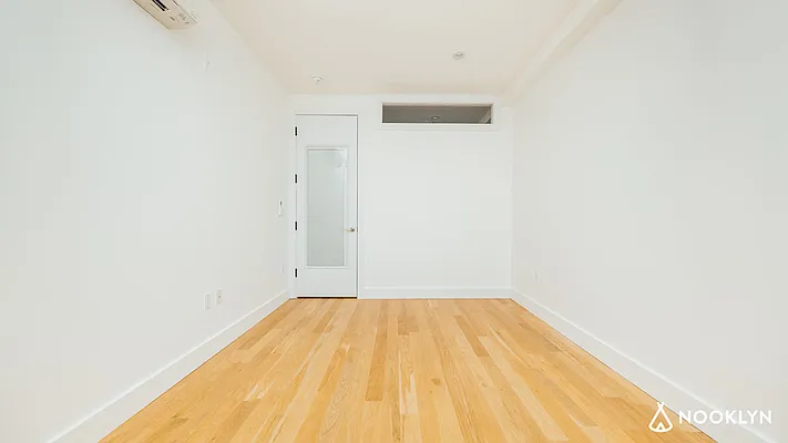 Rented by Nooklyn NYC LLC | media 30