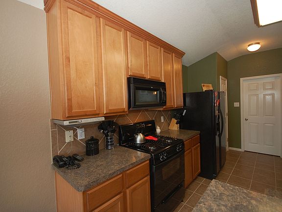 2nd image of 7926 Diamond Oak Dr