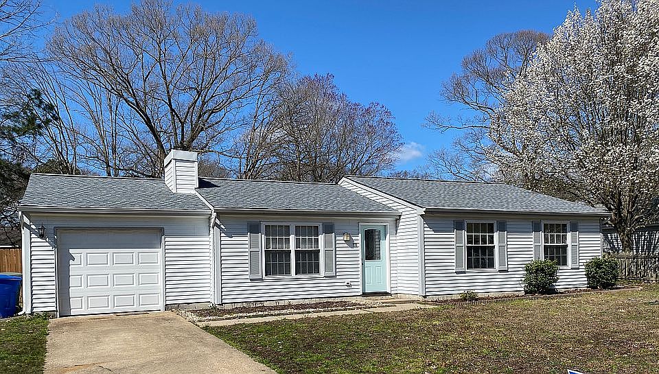 1st image of 511 Ashwood Dr