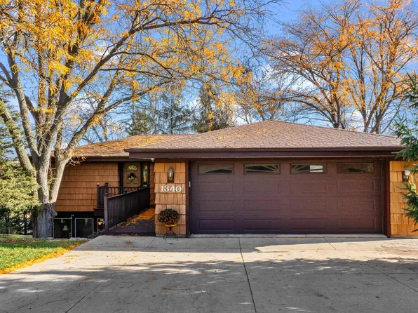 1340 Livsey PLACE, Watertown, WI 53094
