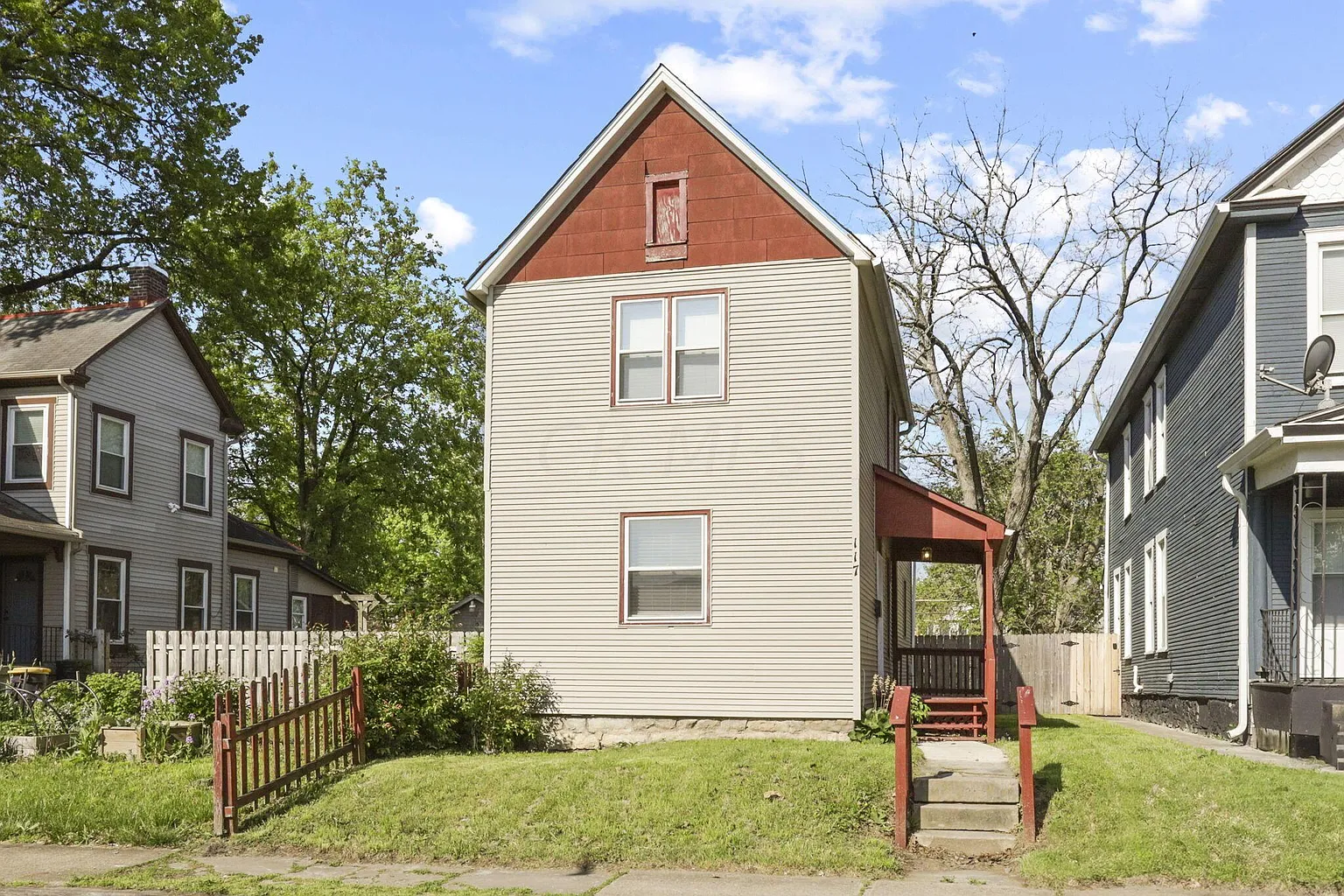 117 W Park Ave photo 1