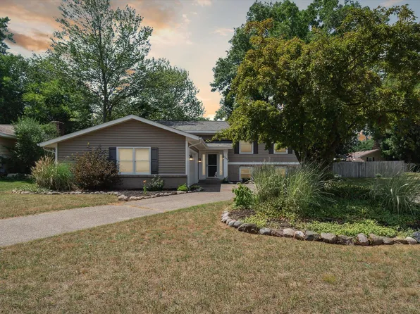 7941 Kinmont Ct, Jenison, MI 49428