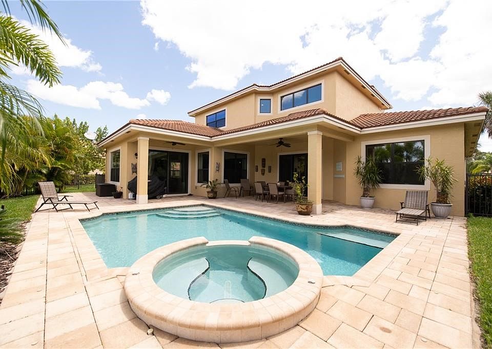 Tropical paradise with lots of privacy.