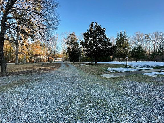 Driveway to road