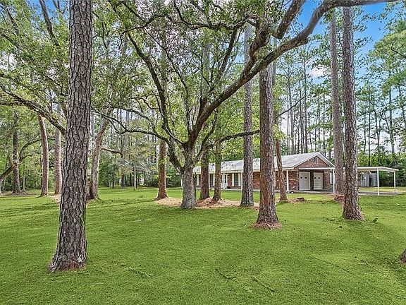 2nd image of 60071 E Park Cir
