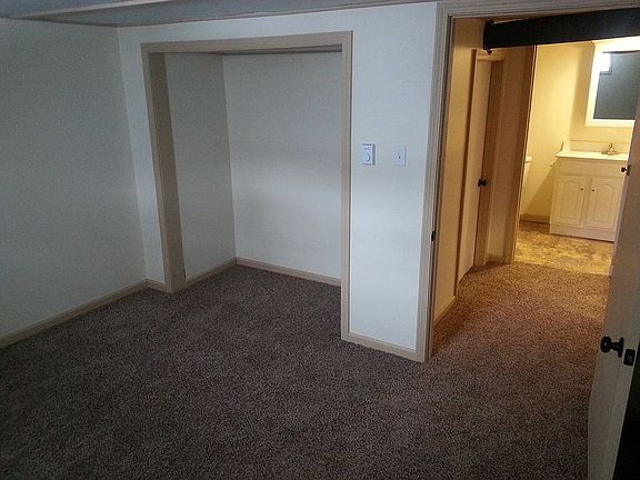 3rd image of 650 Goucher St