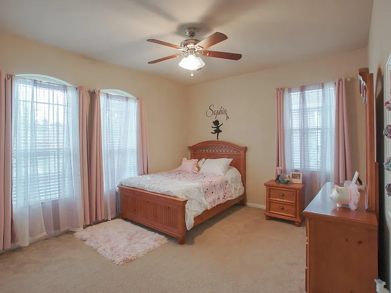 111 Pheasant Run Dr — Photo 37