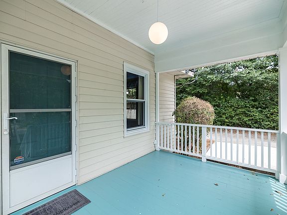 4th image of 1273 E Broad St