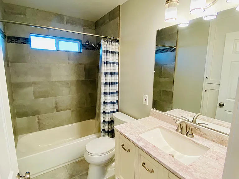 1522 Merritt Ln #A — Photo 12