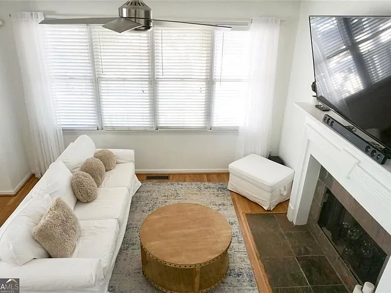 85 Hammock Pl SE — Photo 4