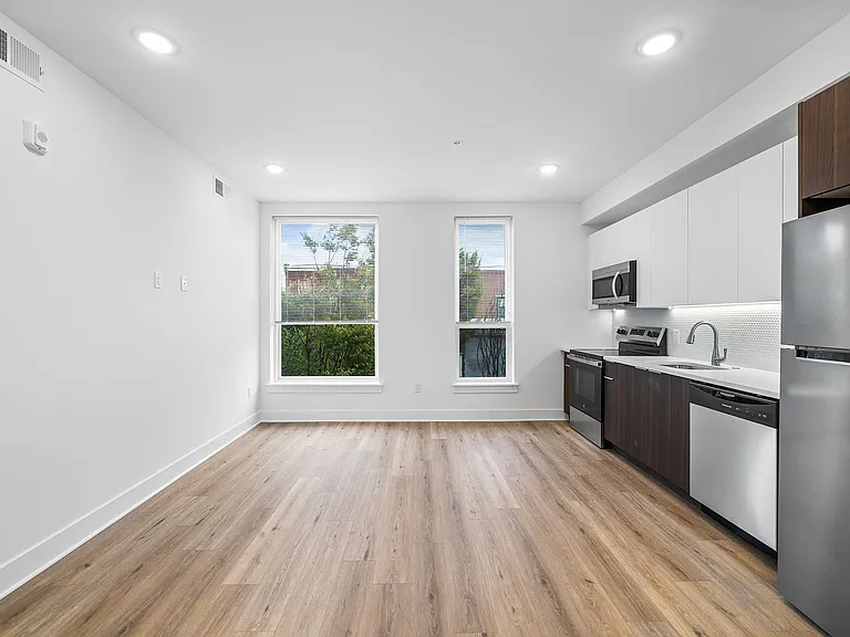 4324 Lancaster Ave — Photo 14
