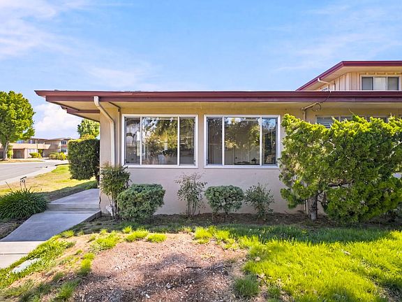 3rd image of 1576 Marina Ct Unit A