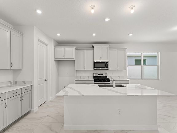 4th image of 13517 SW Bally Drive