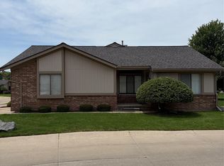 38763 Windmill Pointe N, Clinton Township, MI 48038