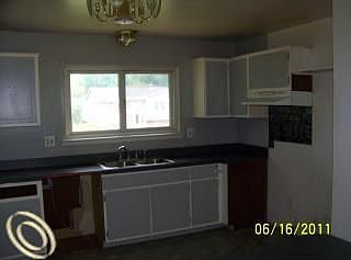 5th image of 22795 Armstrong Ave