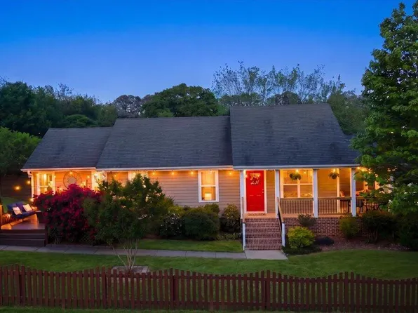 901 Dorothy Sanders Way, Raleigh, NC 27601