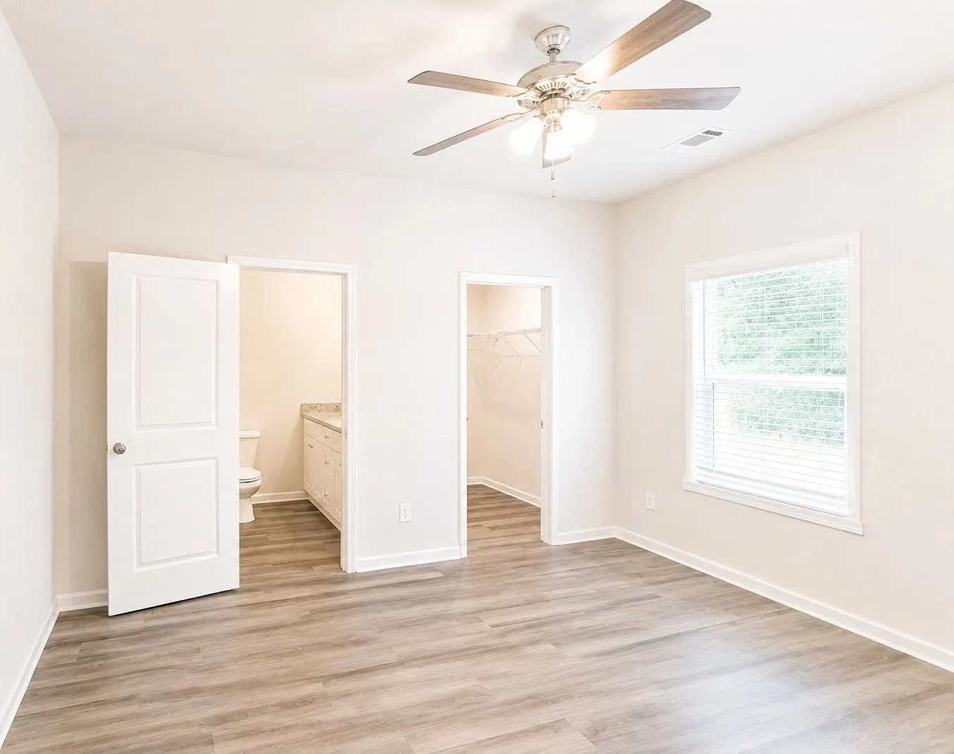 Brand-New Athens Townhomes for Rent | First Month Free! — Photo 4