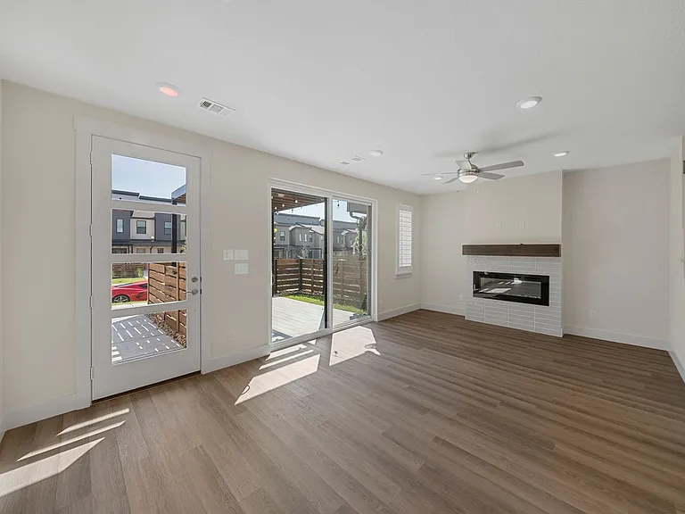 917 Emerling Dr — Photo 13