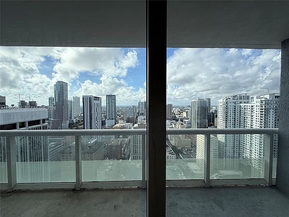 2nd image of 50 Biscayne Blvd APT 3911