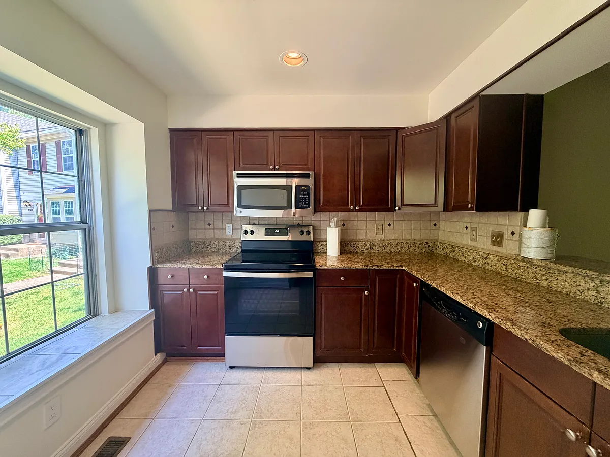 Building Photo - 12310 Quince Valley Dr