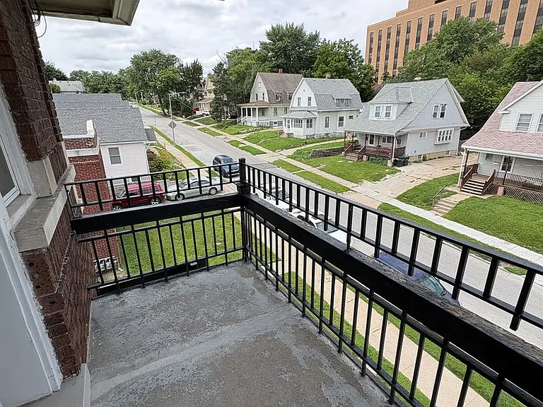 3301 Dewey Ave — Photo 11