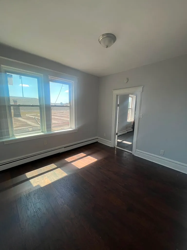1 bed, 550 sqft, $1,399 — Photo 1