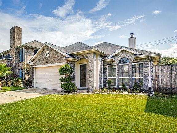 3rd image of 1929 Wildwood Ridge Dr